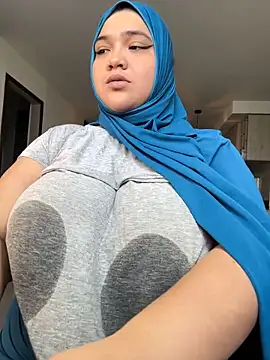 Snapshot of sweetmuslim01 chatting on January 23, 2025, 8:24 pm sweetmuslim01 online show from January 23, 2025, 8:24 pm