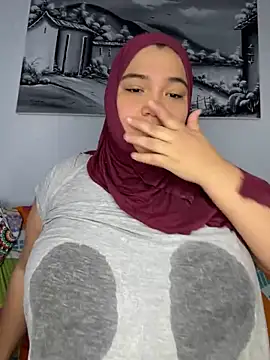 Snapshot of sweetmuslim01 chatting on January 26, 2025, 4:30 pm sweetmuslim01 online show from January 26, 2025, 4:30 pm