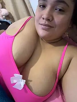 Snapshot of sweetmuslim01 chatting on January 31, 2025, 6:13 am sweetmuslim01 online show from January 31, 2025, 6:13 am