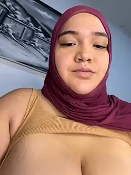 Snapshot of sweetmuslim01 chatting on March 2, 2025, 5:36 pm sweetmuslim01 online show from March 2, 2025, 5:36 pm