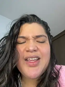 Snapshot of sweetmuslim01 chatting on March 10, 2025, 2:50 am sweetmuslim01 online show from March 10, 2025, 2:50 am