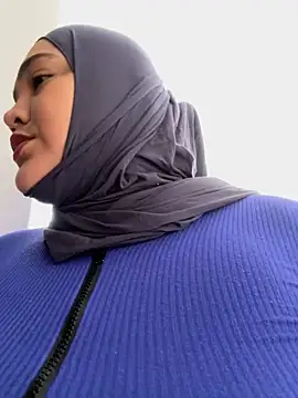 Snapshot of sweetmuslim01 chatting on September 18, 2025, 2:52 pm sweetmuslim01 online show from September 18, 2025, 2:52 pm