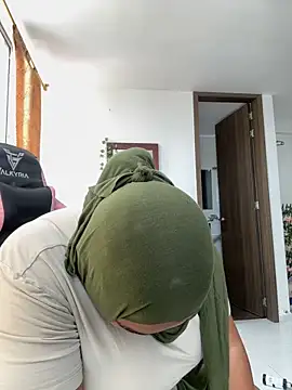 Snapshot of sweetmuslim01 chatting on October 11, 2025, 5:11 pm sweetmuslim01 online show from October 11, 2025, 5:11 pm