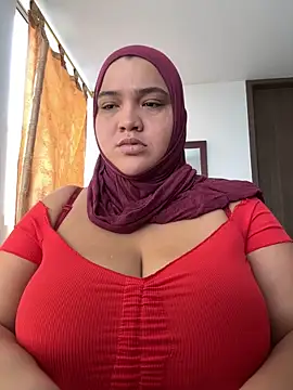 Snapshot of sweetmuslim01 chatting on October 12, 2025, 3:55 pm sweetmuslim01 online show from October 12, 2025, 3:55 pm