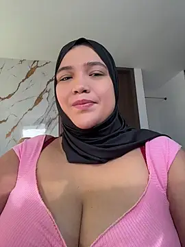 Snapshot of sweetmuslim01 chatting on April 23, 2026, 9:06 pm sweetmuslim01 online show from April 23, 2026, 9:06 pm