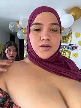 Snapshot of sweetmuslim01 chatting on April 26, 2026, 5:10 pm sweetmuslim01 online show from April 26, 2026, 5:10 pm