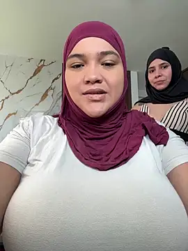 Snapshot of sweetmuslim01 chatting on May 9, 2026, 3:50 pm sweetmuslim01 online show from May 9, 2026, 3:50 pm