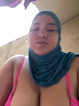 Snapshot of sweetmuslim01 chatting on May 23, 2026, 9:08 pm sweetmuslim01 online show from May 23, 2026, 9:08 pm