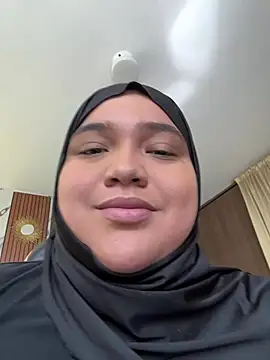 Snapshot of sweetmuslim01 chatting on June 23, 2026, 7:01 pm sweetmuslim01 online show from June 23, 2026, 7:01 pm
