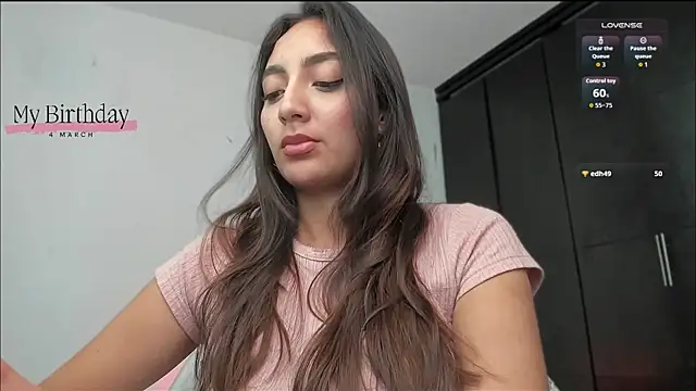 Snapshot of LilyGarcia chatting on February 24, 2026, 9:02 pm LilyGarcia online show from February 24, 2026, 9:02 pm