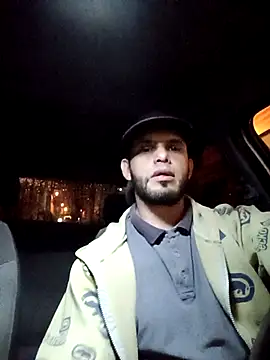 Snapshot of James21990 chatting on December 23, 2025, 8:45 am James21990 online show from December 23, 2025, 8:45 am