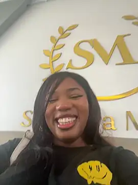 Snapshot of BrendaFernandez_ chatting on June 1, 2026, 9:16 pm BrendaFernandez online show from June 1, 2026, 9:16 pm