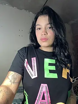 Sara Cxx online show from November 11, 2025, 9:15 pm