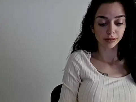 Snapshot of gloriyapg chatting on November 20, 2025, 10:37 am gloriyapg online show from November 20, 2025, 10:37 am