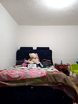 themorenofit08 online show from April 7, 2026, 5:46 pm