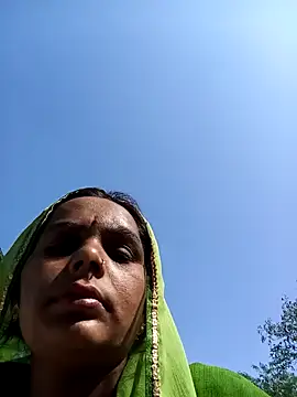 CUTE V SEXY online show from November 11, 2025, 5:51 am