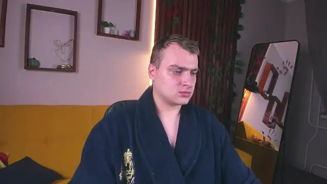 ArchieHolmes online show from November 11, 2025, 3:17 am