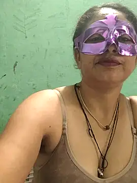 Snapshot of Piya_Bakshi chatting on May 12, 2026, 8:00 am Piya Bakshi online show from May 12, 2026, 8:00 am