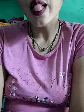 Snapshot of Piya_Bakshi chatting on June 3, 2026, 6:16 am Piya Bakshi online show from June 3, 2026, 6:16 am