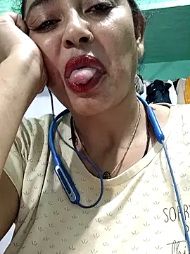 Snapshot of Piya_Bakshi chatting on June 9, 2026, 4:29 pm Piya Bakshi online show from June 9, 2026, 4:29 pm