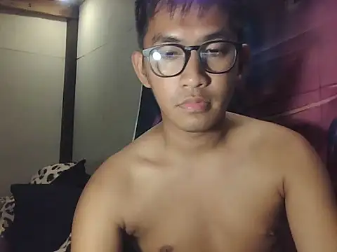 Snapshot of denzkylexx chatting on June 29, 2026, 11:10 am denzkylexx online show from June 29, 2026, 11:10 am