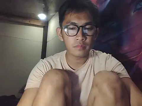 Snapshot of denzkylexx chatting on July 2, 2026, 7:20 pm denzkylexx online show from July 2, 2026, 7:20 pm