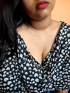 Snapshot of Sexy_Divya__ chatting on June 4, 2026, 5:24 am Sexy Divya online show from June 4, 2026, 5:24 am