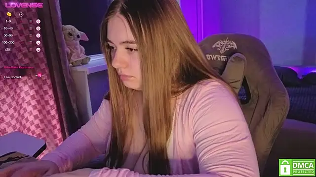 AmeliaMiles online show from July 11, 2026, 8:17 am