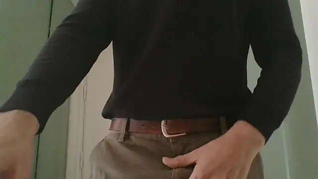 CuteDaddy92 online show from February 10, 2026, 12:42 pm