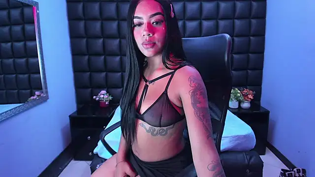 Snapshot of MarianaGibson chatting on April 16, 2026, 1:45 pm MarianaGibson online show from April 16, 2026, 1:45 pm