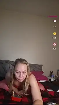 nikkibae33 online show from February 19, 2026, 12:45 pm