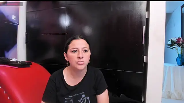 Snapshot of allison_baby20 chatting on November 13, 2025, 10:25 am allison baby20 online show from November 13, 2025, 10:25 am