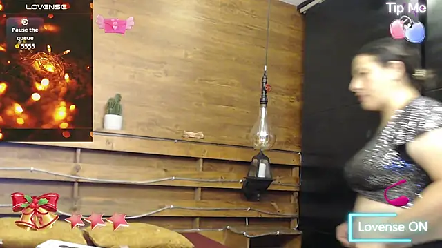 Snapshot of allison_baby20 chatting on November 14, 2025, 10:25 am allison baby20 online show from November 14, 2025, 10:25 am