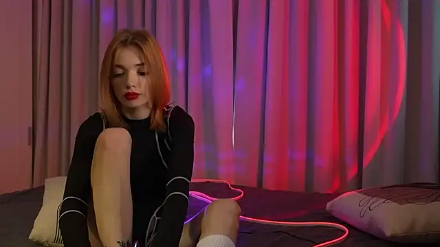 Snapshot of LinaaVelle chatting on May 3, 2026, 3:12 am LinaaVelle online show from May 3, 2026, 3:12 am