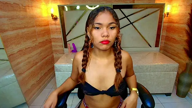 lirianne thorne r online show from November 12, 2025, 7:46 pm