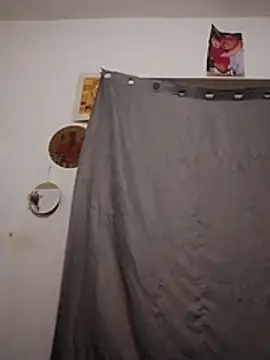 Snapshot of WeakDegree76 chatting on March 11, 2026, 7:09 pm WeakDegree76 online show from March 11, 2026, 7:09 pm