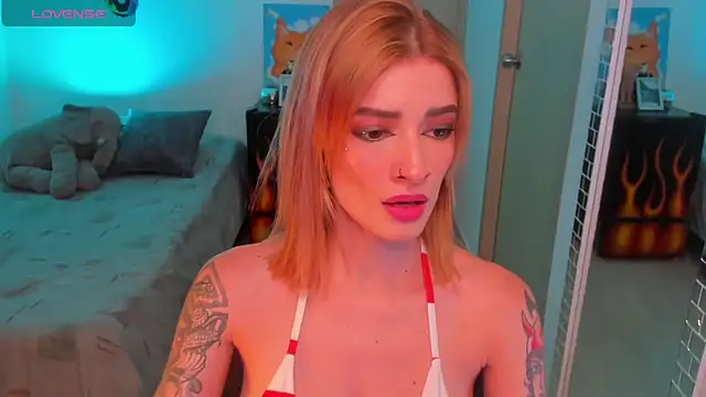 Snapshot of rotwallace chatting on May 4, 2026, 12:06 am rotwallace online show from May 4, 2026, 12:06 am