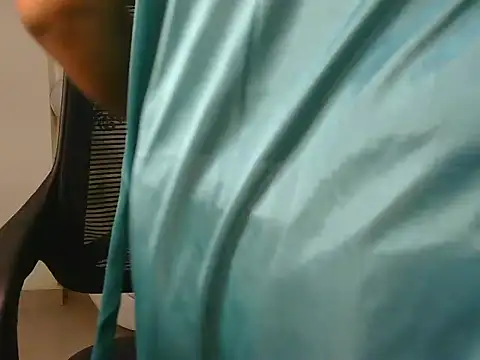 Your queen 68 online show from November 14, 2025, 6:17 pm