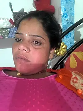 Hot suini online show from January 11, 2026, 6:02 pm