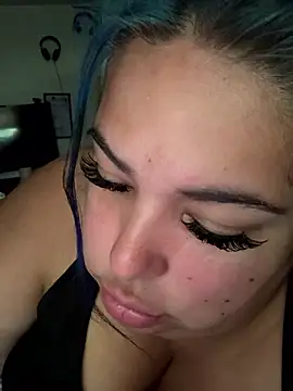 Snapshot of BiigMAMA_2025 chatting on May 7, 2026, 2:22 pm BiigMAMA 2025 online show from May 7, 2026, 2:22 pm