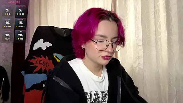 TheaMacrae online show from November 15, 2025, 7:05 am