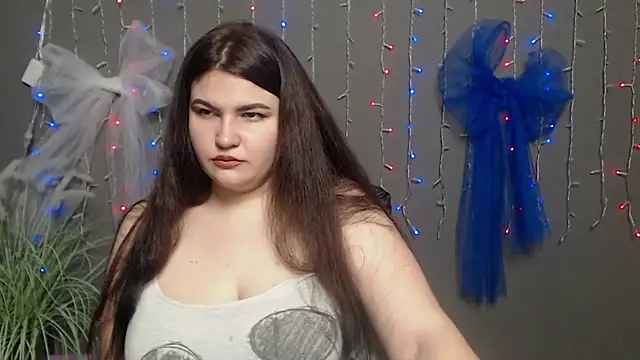 KateNils online show from November 17, 2025, 8:14 pm