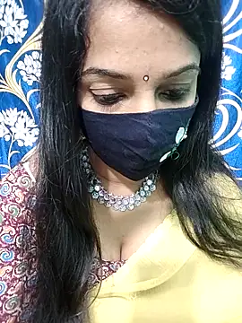 Honeya96 online show from December 18, 2025, 5:08 pm