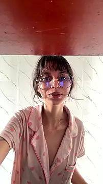 Snapshot of Tamara_Aluna_ chatting on August 6, 2026, 2:19 pm Tamara Aluna online show from August 6, 2026, 2:19 pm