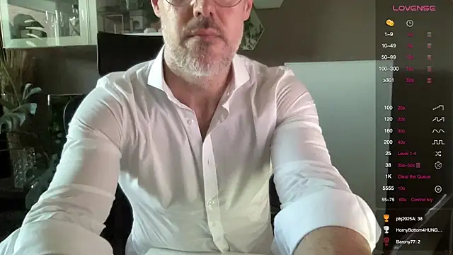 the new fit rubinho online show from April 9, 2026, 6:19 am