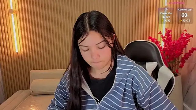 Snapshot of venus_velvet_tp chatting on March 3, 2026, 12:33 pm venus velvet tp online show from March 3, 2026, 12:33 pm