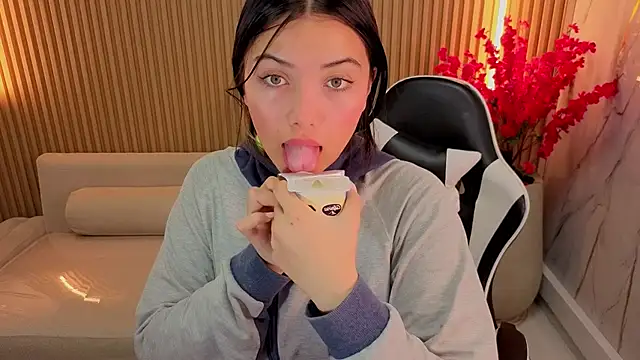 Snapshot of venus_velvet_tp chatting on March 14, 2026, 1:05 pm venus velvet tp online show from March 14, 2026, 1:05 pm