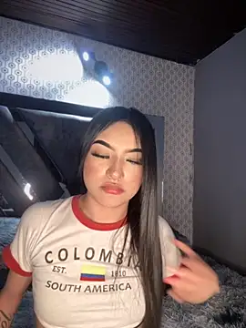 CleoNoir Pink online show from November 15, 2025, 1:14 am