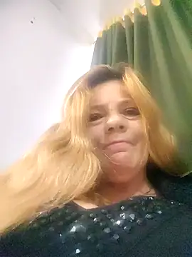 karlaanqui1 online show from January 12, 2026, 1:16 pm