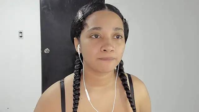  sweetBlair  online show from April 12, 2026, 6:18 am